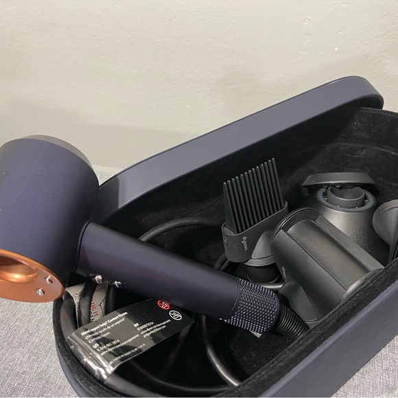 Dyson Hair Dryer Set - Navy and Orange - Picture 5 of 7